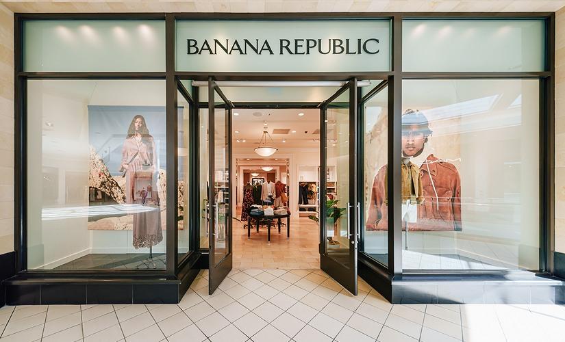 Banana Republic inside Upper Canada Mall