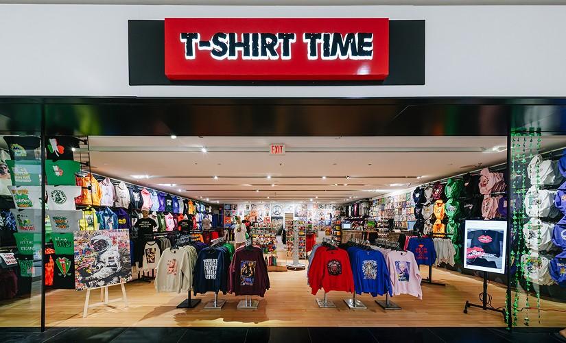 T Shirt Time inside Upper Canada Mall