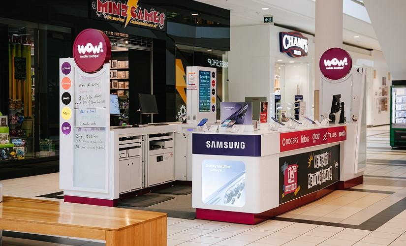 WOW! mobile boutique inside Upper Canada Mall