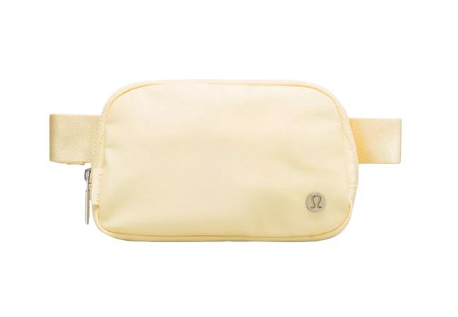 Lululemon everywhere belt bag