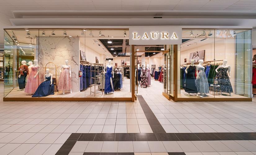 Laura | Laura Plus inside Upper Canada Mall