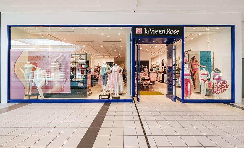 La Vie en Rose/Aqua inside Upper Canada Mall