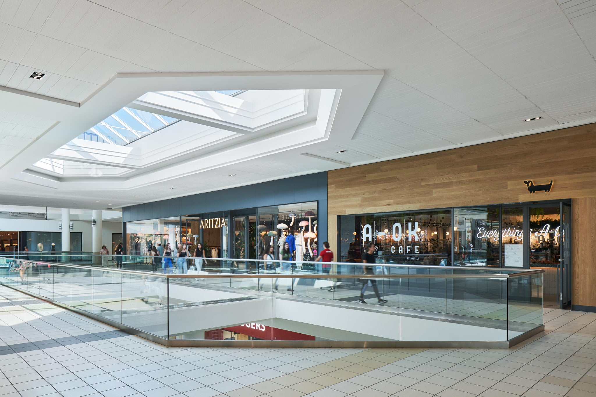 Upper Canada Mall interior