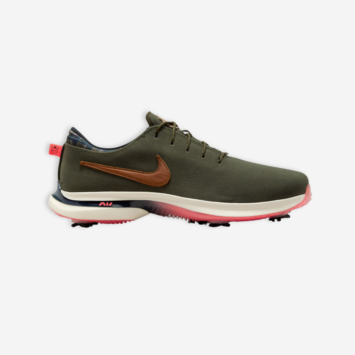 golf shoes